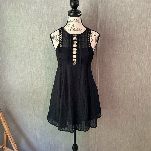 Free People Navy Blue Lace Dress Size 2 - Picture 9 of 9